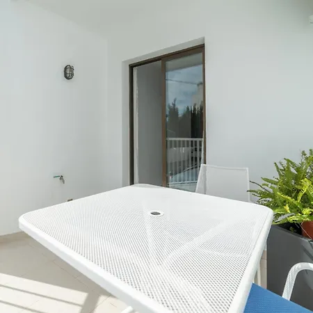 Apartment Voltor Be